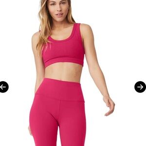 ALO Yoga Magenta Crush Wellness Bra